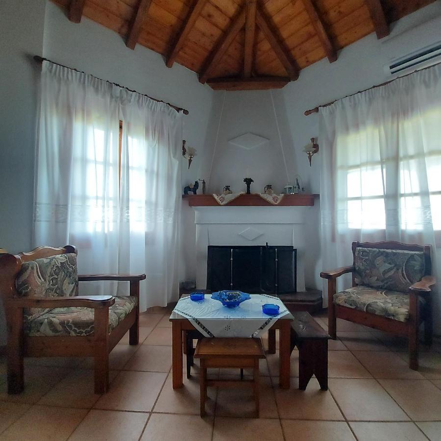Villa Amfithea Moni Evaggelistrias Экстерьер фото