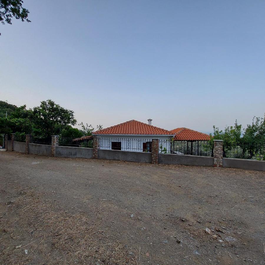Villa Amfithea Moni Evaggelistrias Экстерьер фото
