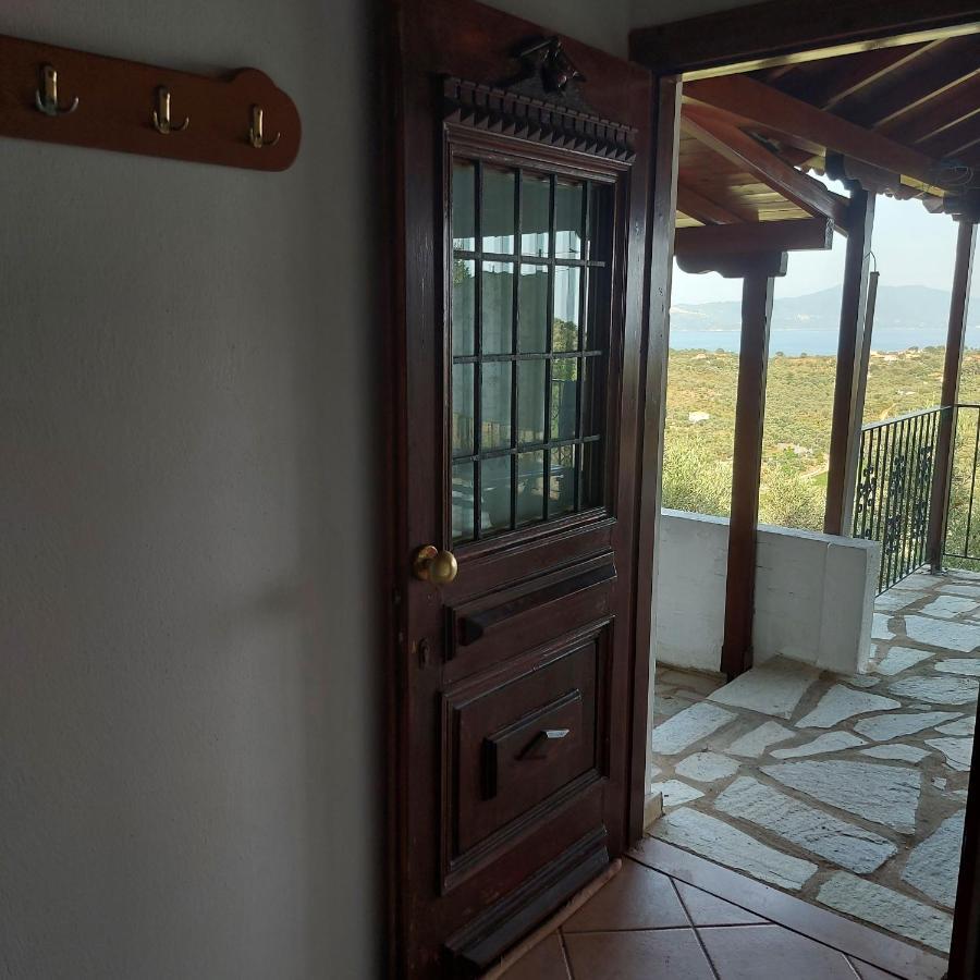 Villa Amfithea Moni Evaggelistrias Экстерьер фото